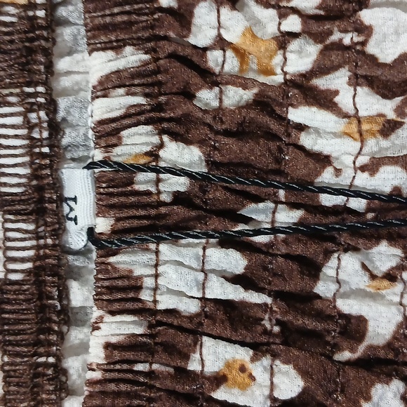 NWT ONEYIM Brown Floral Mini Dress Size: Medium - Picture 6 of 12